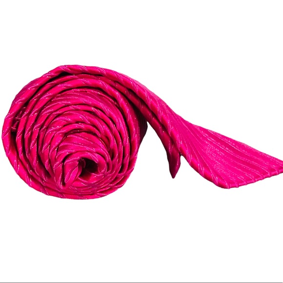 Donald J Trump Signature Collection Pink Necktie - Picture 2 of 4